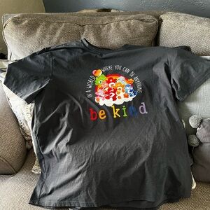 Be Kind Graphic Women’s T-Shirt - Black​